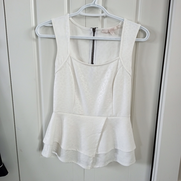 Guess Tops - Guess shirt